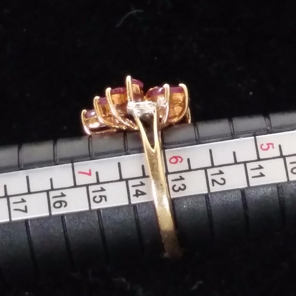 Rubies & Diamonds Ring Sz 6-1/2 🎉3X Host Pick🎉 - Picture 4 of 13